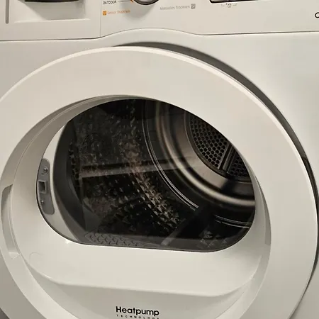 Διαμέρισμα Hochwertige In Nr 5 Marburg